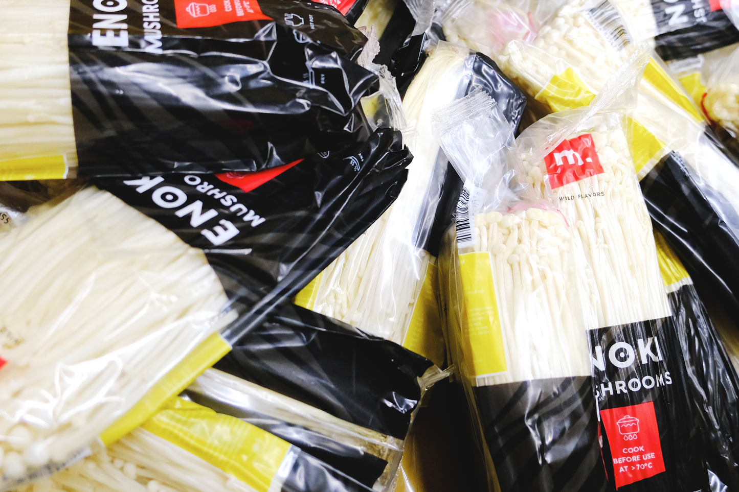 Enoki Mushroom 新鮮金針菇