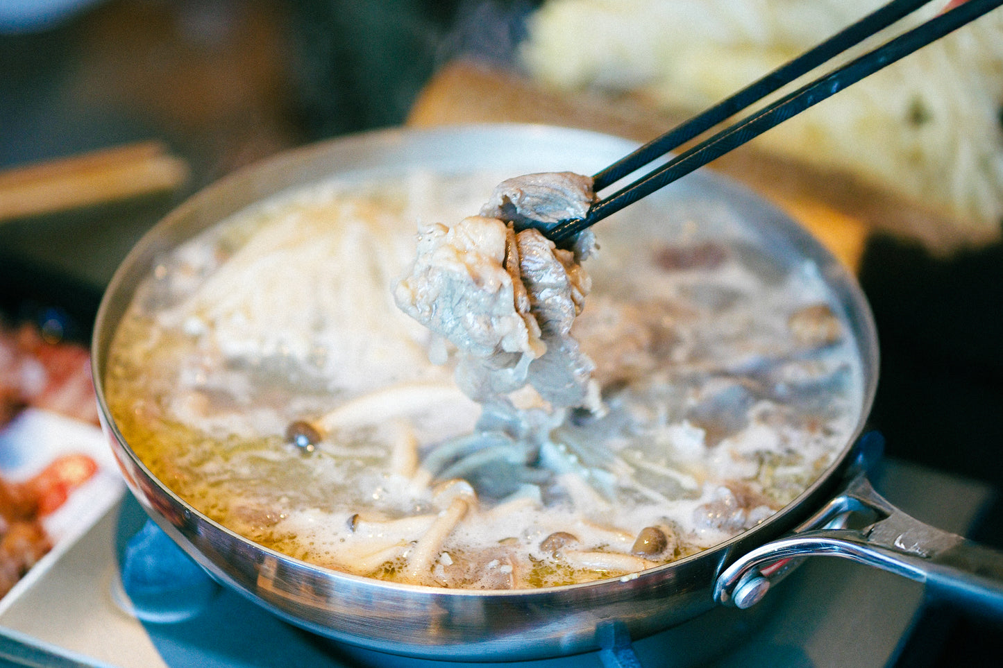 Buk Buk Clam Seafood Hotpot 卜卜蜆海鲜火锅