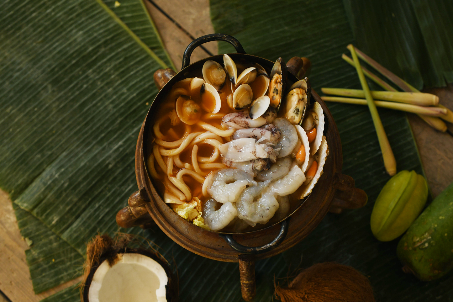 Tom Yum with Seafood 海鮮冬陰功小火鍋